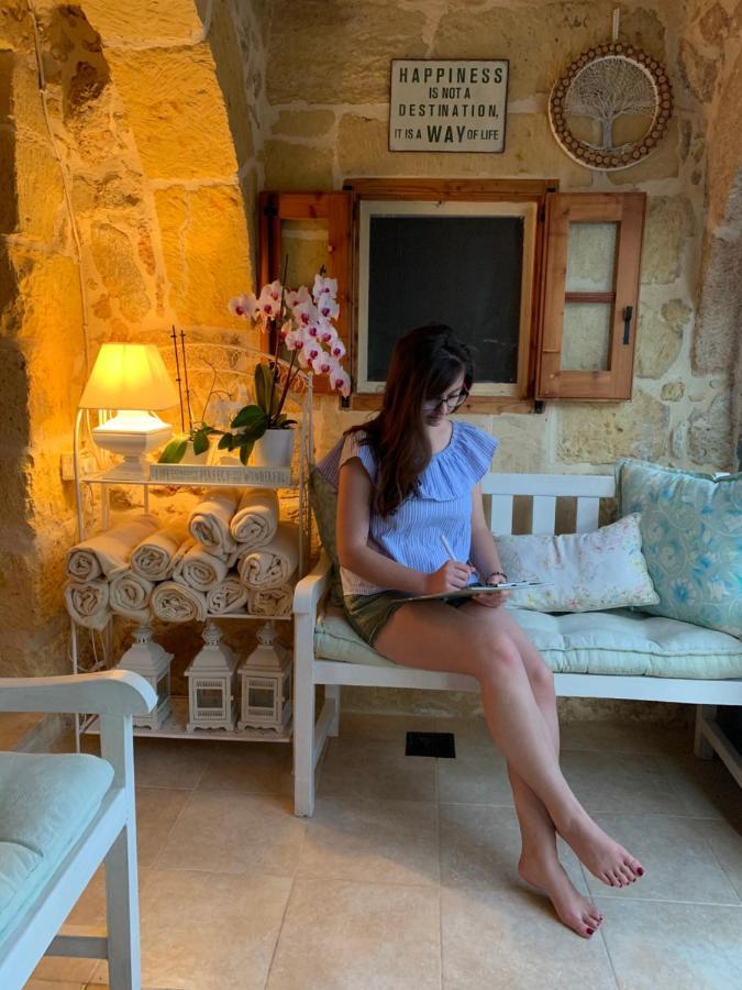 L'gharix Temple Retreat Homestay Xaghra